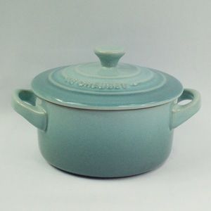 Le Creuset sea salt mini cocotte